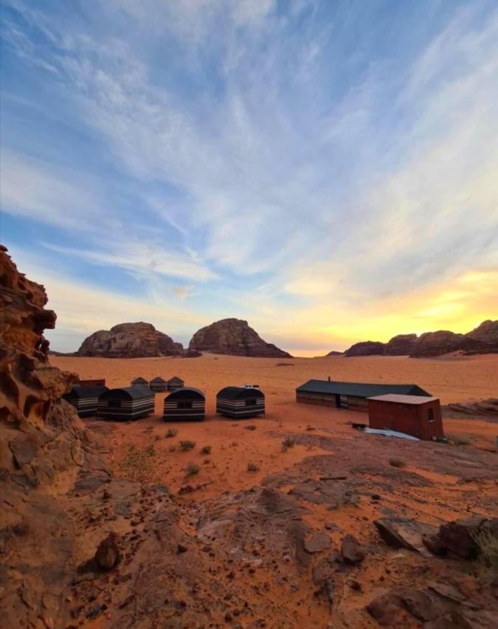 Wadi Rum Local Guide Extérieur photo