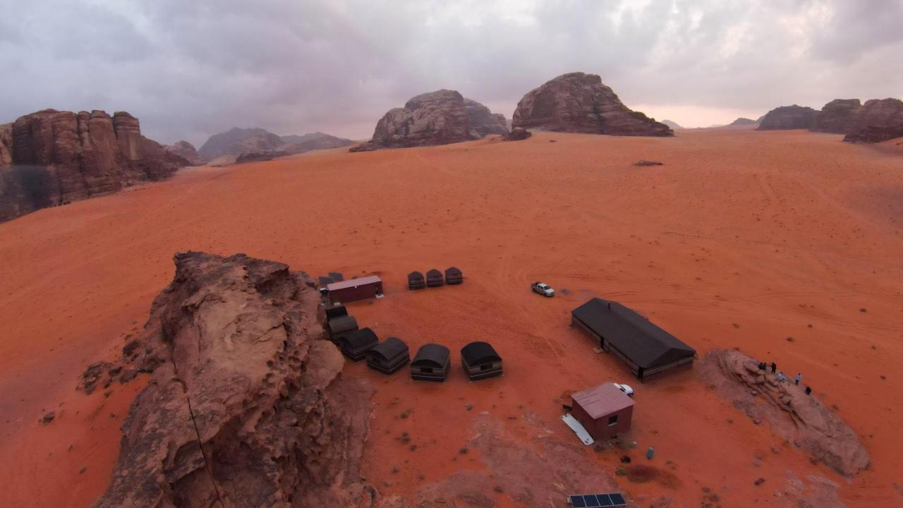 Wadi Rum Local Guide Extérieur photo